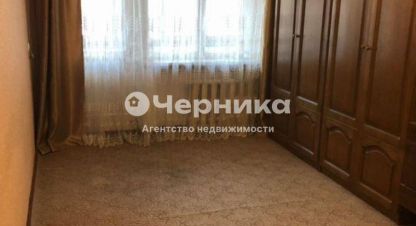 Продам квартиру 1 комнатную с общей площадью 31м2, 3/5 эт., на улице Гвардейская, г. Новочеркасск, Ростовская обл., Россия, агентство АН Черника. Фотография №1
