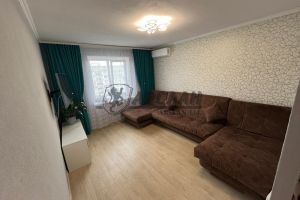 Продам квартиру 1 комнатную с общей площадью 35м2, 9/10 эт., на улице Юлиуса Фучика, г. Казань, Татарстан респ., Россия, агентство Арслан