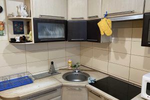 Сдам квартиру 2-х комнатную с общей площадью 50м2, 8/16 эт., на улице Тополь-2, г. Днепр, Днепропетровская обл., Украина, агентство Aspo.biz
