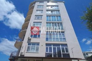Продам квартиру 1 комнатную с общей площадью 44м2, 7/7 эт., на улице Качинское шоссе, г. Орловка, Крым авт. респ., Россия, агентство Илион