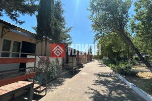 Продам квартиру 1 комнатную с общей площадью 28.5м2, 1/1 эт., на улице Качинское шоссе, г. Орловка, Крым авт. респ., Россия, агентство Илион