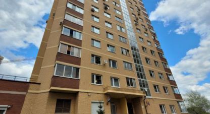 Продам квартиру 2-х комнатную с общей площадью 65.8м2, 4/15 эт., г. Звенигород, Московская обл., Россия, агентство ГорОбмен. Фотография №1