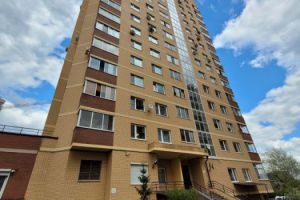 Продам квартиру 2-х комнатную с общей площадью 65.8м2, 4/15 эт., г. Звенигород, Московская обл., Россия, агентство ГорОбмен