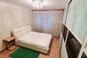 Сдам квартиру 2-х комнатную с общей площадью 62м2, 4/5 эт., на улице Физкультурная ул, г. Южно-Сахалинск, Сахалинская обл., Россия, агентство Интернет-партнер
