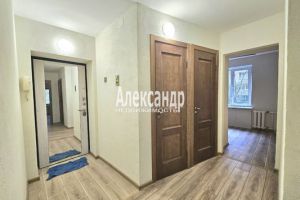 Продам квартиру 3-х комнатную с общей площадью 51.1м2, 2/5 эт., на улице Спирина ул, г. Красное село, Санкт-Петербург, Россия, агентство Интернет-партнер