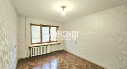 Купить 3-х комнатную квартиру в г. Красное село. Фотография №2