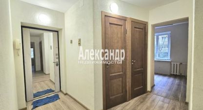 Продам квартиру 3-х комнатную с общей площадью 51.1м2, 2/5 эт., на улице Спирина ул, г. Красное село, Санкт-Петербург, Россия, агентство Интернет-партнер. Фотография №1