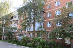 Продам квартиру 3-х комнатную с общей площадью 59.7м2, 3/5 эт., на улице 50 лет октября (климовск мкр ) пр-кт, г. Подольск, Московская обл., Россия, агентство Интернет-партнер
