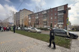Продам квартиру 1 комнатную с общей площадью 35м2, 3/5 эт., на улице Комсомольская ул, г. Крымское, Крым авт. респ., Россия, агентство Интернет-партнер