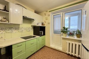 Продам квартиру 1 комнатную с общей площадью 37.6м2, 13/15 эт., на улице Литейная ул, Бежицкий район, г. Брянск, Брянская обл., Россия, агентство Интернет-партнер