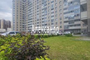 Продам квартиру 1 комнатную с общей площадью 47м2, 16/20 эт., на улице Петровский б-р, г. Мурино, Ленинградская обл., Россия, агентство Интернет-партнер