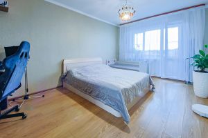 Продам квартиру 1 комнатную с общей площадью 37.1м2, 5/10 эт., на улице Маршала жукова, г. Сырьево, Московская обл., Россия, агентство Интернет-партнер