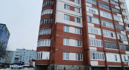 Продам квартиру 2-х комнатную с общей площадью 57.1м2, 7/9 эт., на улице Сысольское шоссе, г. Сыктывкар, Коми респ., Россия, агентство Интернет-партнер. Фотография №1