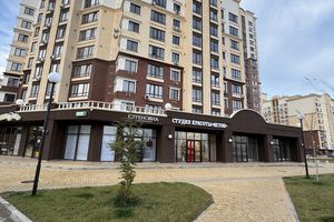 Продам квартиру 3-х комнатную с общей площадью 70м2, 2/9 эт., на улице Крымской весны ул, г. Мирное , Крым авт. респ., Россия, агентство Интернет-партнер