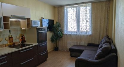 Купить квартиру 3-х комнатную, 75 кв. м., Россия, г. Екатеринбург. Фотография №10