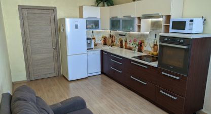 Купить квартиру 3-х комнатную, 75 кв. м., Россия, г. Екатеринбург. Фотография №9