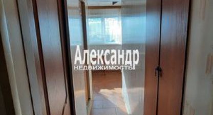 Купить квартиру 3-х комнатную, 61.3 кв. м., Россия, г. Кировск. Фотография №9