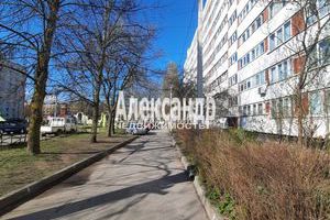 Продам квартиру 3-х комнатную с общей площадью 61.3м2, 9/9 эт., на улице Новая ул, г. Кировск, Ленинградская обл., Россия, агентство Интернет-партнер