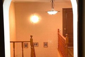 Продам дом с общей площадью 280м2, на улице Бесселя ул, г. Верхнетемерницкий пос, Ростовская обл., Россия, агентство Интернет-партнер