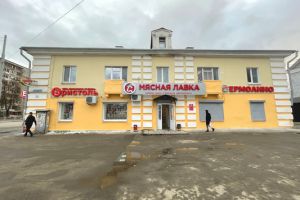 Сдам торговое помещение с общей площадью 5м2, на улице Коммунистическая ул, Уралмаш район, г. Екатеринбург, Свердловская обл., Россия, агентство Интернет-партнер