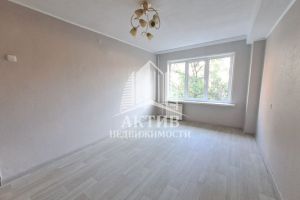 Продам квартиру 3-х комнатную с общей площадью 55.4м2, 3/9 эт., на улице Железнодорожников, Железнодорожный район, г. Красноярск, Красноярский край, Россия, агентство Интернет-партнер