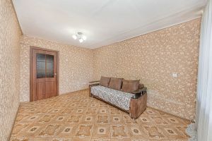 Продам квартиру 3-х комнатную с общей площадью 55.9м2, 3/4 эт., на улице Копейское шоссе, Ленинский район район, г. Челябинск, Челябинская обл., Россия, агентство Интернет-партнер