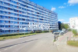 Продам квартиру 3-х комнатную с общей площадью 61.4м2, 8/9 эт., на улице Новая ул, г. Кировск, Ленинградская обл., Россия, агентство Интернет-партнер