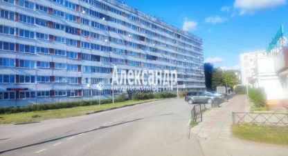 Продам квартиру 3-х комнатную с общей площадью 61.4м2, 8/9 эт., на улице Новая ул, г. Кировск, Ленинградская обл., Россия, агентство Интернет-партнер. Фотография №1