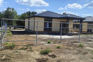 Продам дом 3-х комнатный с общей площадью 107м2, на улице Строителей, г. Щепкин, Ростовская обл., Россия, агентство Интернет-партнер