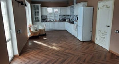 Продаётся 5-ти комнатная дом в г. Мирное . Фотография №6