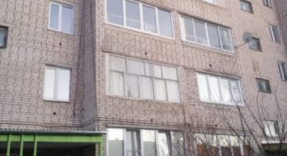 Продам квартиру 3-х комнатную с общей площадью 64.6м2, 3/5 эт., на улице Болотова ул, г. Алексин, Тульская обл., Россия, агентство Интернет-партнер. Фотография №1