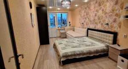 Продам квартиру 3-х комнатную с общей площадью 70м2, 5/17 эт., на улице Азина ул, Первомайский район, г. Киров, Кировская обл., Россия, агентство Интернет-партнер. Фотография №1