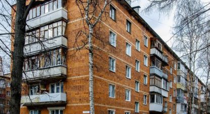 Продам квартиру 2-х комнатную с общей площадью 44.3м2, 5/5 эт., на улице Лавочкина ул, г. Химки, Московская обл., Россия, агентство Интернет-партнер. Фотография №1