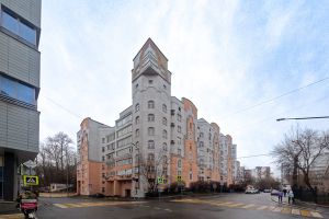 Продам квартиру 4-х комнатную с общей площадью 142.5м2, 3/7 эт., на улице 2-й сыромятнический пер, Таганский район, г. Москва, Москва, Россия, агентство Интернет-партнер