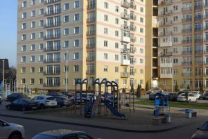 Продам квартиру 2-х комнатную с общей площадью 61.5м2, 10/12 эт., на улице Калининградский пер, г. Васильково п, Калининградская обл., Россия, агентство Интернет-партнер