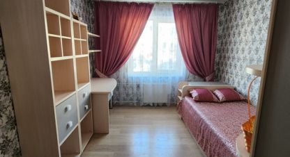 Продам квартиру 3-х комнатную с общей площадью 57.5м2, 8/9 эт., на улице Старостина ул, Октябрьский район, г. Мурманск, Мурманская обл., Россия, агентство Интернет-партнер. Фотография №1