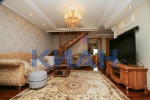 Продам квартиру 5-ти комнатную с общей площадью 131.8м2, 8/9 эт., на улице Ады лебедевой ул, Центральный район, г. Красноярск, Красноярский край, Россия, агентство Интернет-партнер