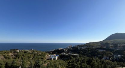 Купить 2-х комнатную квартиру в г. Алушта . Фотография №2