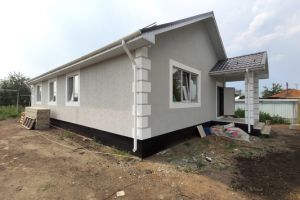 Продам дом 4-х комнатный с общей площадью 112.5м2, на улице Ленина, г. Бобровский, Свердловская обл., Россия, агентство Интернет-партнер