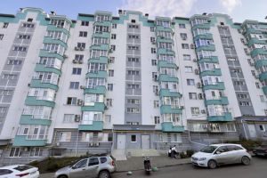 Продам квартиру 2-х комнатную с общей площадью 55м2, 3/9 эт., на улице 60 лет ссср ул, г. Алушта , Крым авт. респ., Россия, агентство Интернет-партнер
