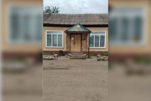 Продам торговое помещение с общей площадью 30.5м2, на улице Школьная, г. Чесноково, Амурская обл., Россия, агентство JCat