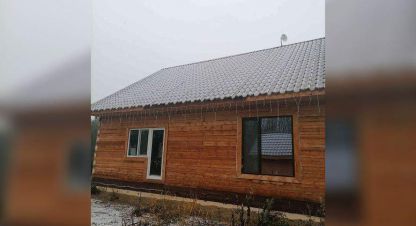 Продам коттедж/дачу 2-х комнатную с общей площадью 91.3м2, на улице 1-я линия, г. Покского типа краснозатонский, Коми респ., Россия, агентство JCat. Фотография №1