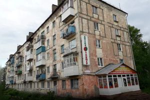 Продам торговое помещение с общей площадью 70.8м2, на улице Кирова, г. Александровск, Пермский край, Россия, агентство JCat