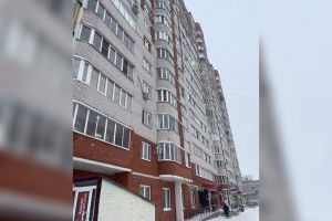 Продам квартиру 1 комнатную с общей площадью 38.6м2, 3/16 эт., на улице Зелинского, г. Воскресенск, Московская обл., Россия, агентство JCat