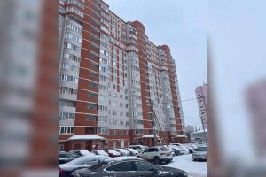 Продам квартиру 1 комнатную с общей площадью 40.5м2, 12/16 эт., на улице Зелинского, г. Воскресенск, Московская обл., Россия, агентство JCat