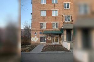 Продам квартиру 1 комнатную с общей площадью 43.3м2, 5/5 эт., на улице Русская, г. Владивосток, Приморский край, Россия, агентство JCat