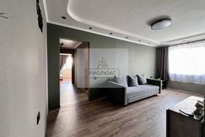 Продам квартиру 3-х комнатную с общей площадью 61.3м2, 5/5 эт., на улице Советской Армии, г. Магнитогорск, Челябинская обл., Россия, агентство РиоЛюкс