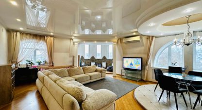 Купить квартиру 3-х комнатную, 120 кв. м., Россия, г. Киров. Фотография №8