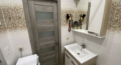 Купить квартиру 1 комнатную, 38 кв. м., Россия, г. Нижневартовск. Фотография №8