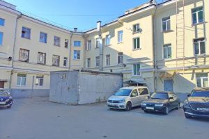 Сдам торговое помещение с общей площадью 270м2, на улице Педагогическая ул, Втузгородок район, г. Екатеринбург, Свердловская обл., Россия, агентство Интернет-партнер